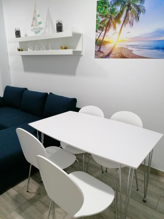 נוחה Apartamentos Sane מראה חיצוני תמונה
